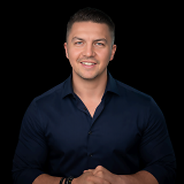 Konrad Kopeć, founder of Warm My Leads